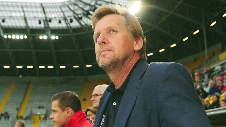 Ab in die Autostadt: Bernd Schuster.
