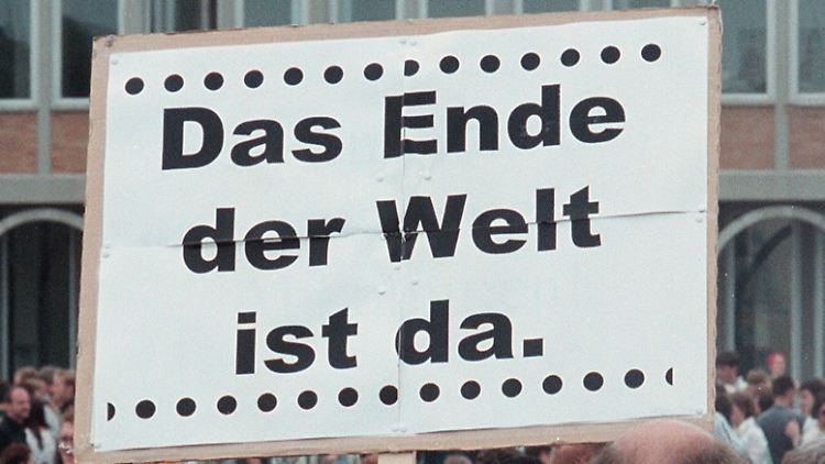 Die Welt geht nicht unter, aber die Stimmung der Verbraucher trübt sich zusehends ein.