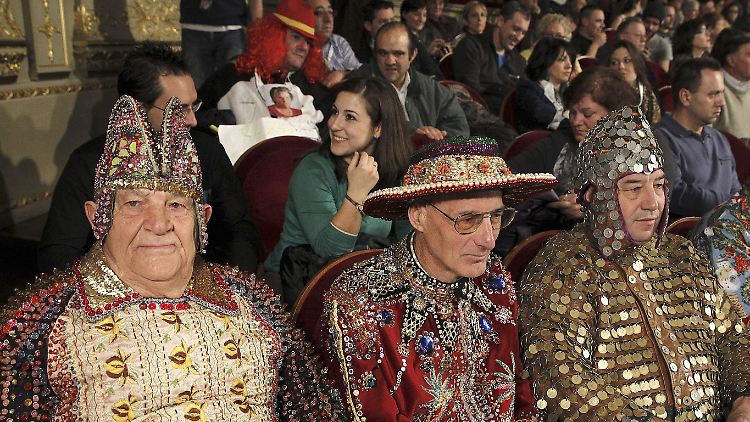 Die Lose wurden im königlichen Theater von Madrid gezogen - vor illustrem Publikum.