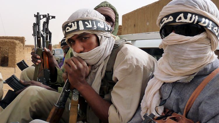 Kämpfer der Islamistengruppe Ansar Dine.