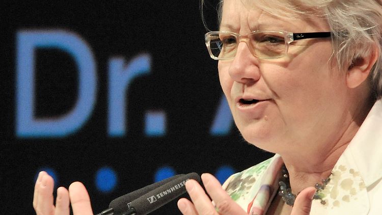 "Ich habe meine Arbeit nach bestem Wissen und Gewissen erstellt", sagt Schavan.