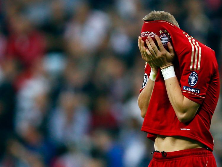 Untröstlich: Bayern-Star Bastian Schweinsteiger nach dem verlorenen Champions-League-Finale.
