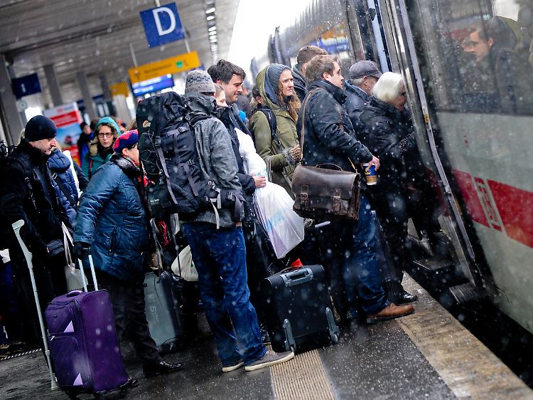 Kurz vor den Feiertagen geht es bei der Bahn wieder hoch her.