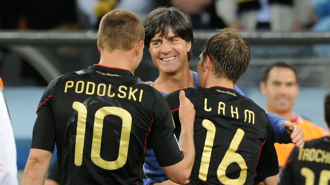 Beckenbauer über Löw: "Jeder will, dass er weitermacht. Es wäre wunderbar, weil es sein Team ist, weil es seine Handschrift ist."