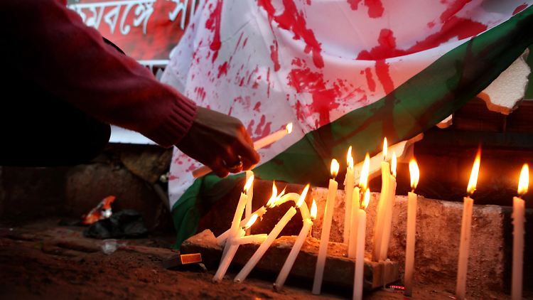 In Indien gibt es angeblich 100.000 unerledigte Vergewaltigungsfälle.