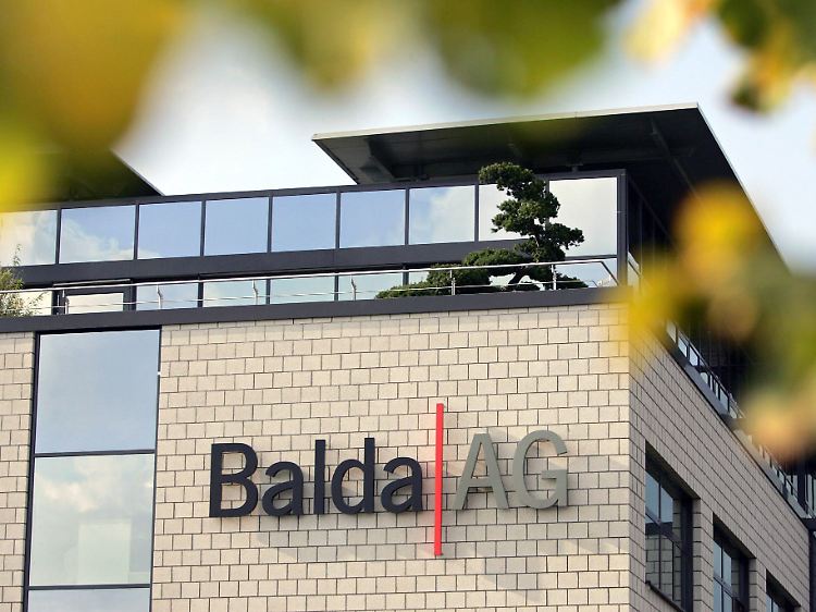 Der Kunststoffteile-Hersteller Balda schluckt die US-Firma HK Plastics.