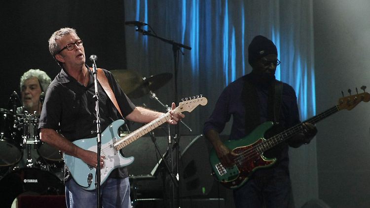 Eric Claptons legendäres "Slowhand"-Album kommt jetzt mit Bonustracks und einer Gesamtaufnahme des 77-er-Konzerts.