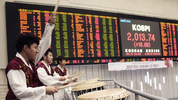 An der Börse in Seoul beginnt das Jahr 2013 mit einem Paukenschlag.