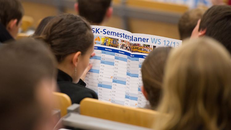 Das Handwerk als ehrbarer Ausweg "nach oben": Laut ZdH bricht rund ein Drittel der Studierenden die Uni-Karriere frühzeitig ab.