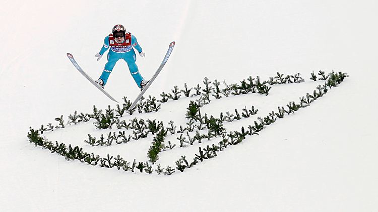 Anders Jacobsen fliegt weiter als die Konkurrenz, weil der Vater seines Nationaltrainers etwas von Schuhtechnik versteht.
