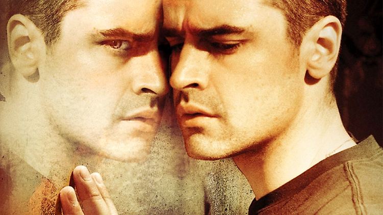 Irgendetwas stimmt doch hier nicht: Bobby (Jesse Bradford) versucht den geheimnisvollen Geräuschen in seiner Wohnung auf den Grund zu gehen.