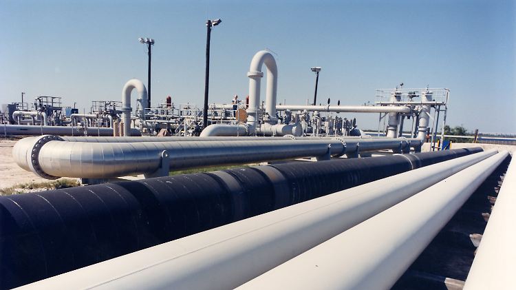 Pipelines der "Strategic Petroleum Reserve" (SPR) in Bryan Mound nahe Freeport, Texas - eines der vier US-Zentren mit strategischen Ölreserven (Archivbild).