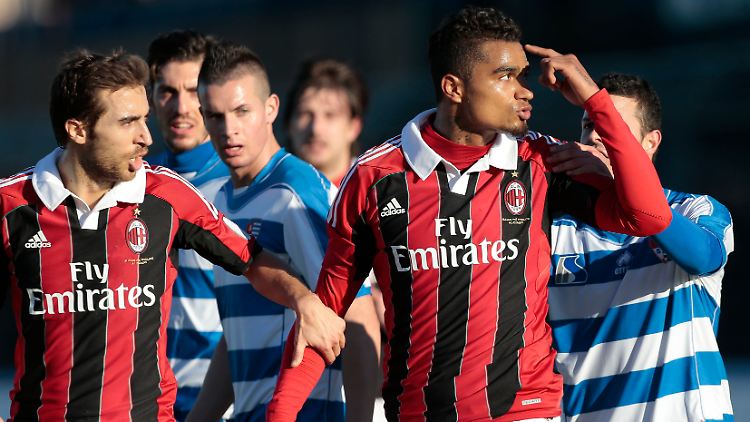 Kevin-Prince Boateng setzte ein deutliches Zeichen gegen die rassistischen Beleidigungen einiger ProPatria-Fans.
