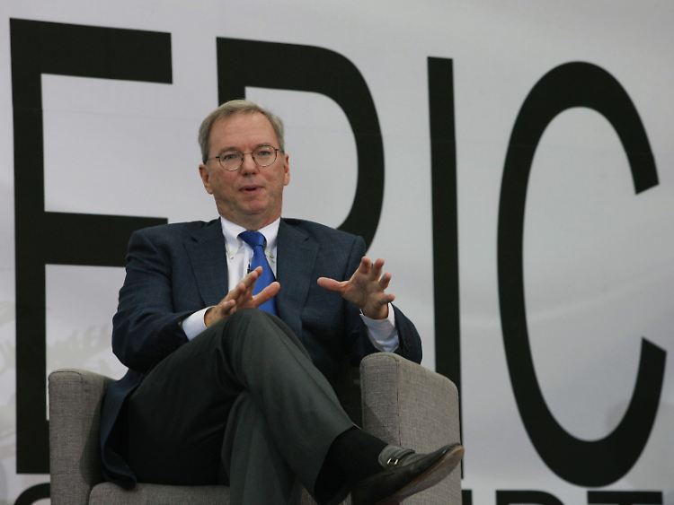 "Nicht sonderlich hilfreich": Google-Chef Eric Schmidt, hier bei einer Podiumsdiskussion mit Studenten in Seoul.