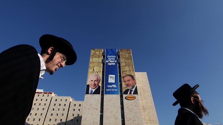 Wahlwerbung für Netanjahu und Lieberman in Jerusalem.