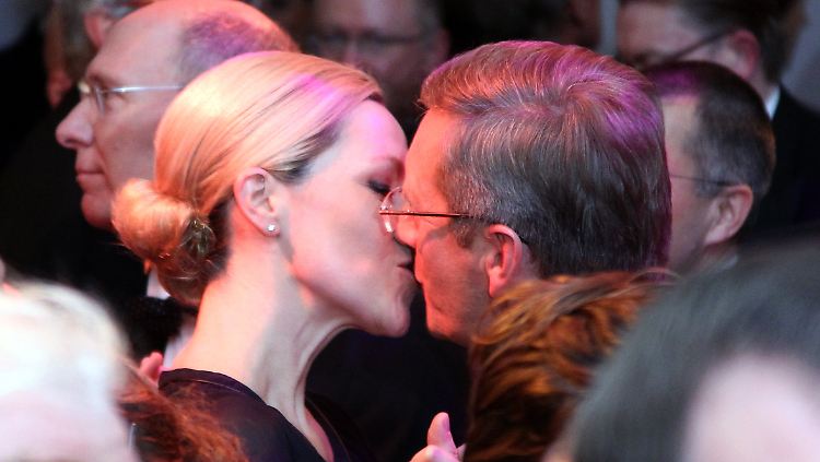 Ein Bild aus den berühmten besseren Jahren, als die Wulffs noch ein Glamour-Paar waren.
