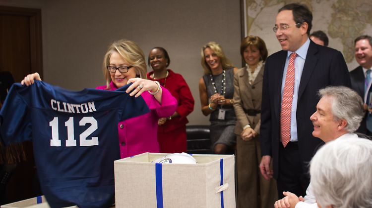 112 Länder hat Clinton in ihrer Amtszeit als Außenministerin besucht - da fehlen noch knapp 80 Staaten.