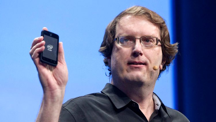 Intel-Manager Mike Bell will seine Prozessoren verstärkt in günstigen Smartphones verbauen.