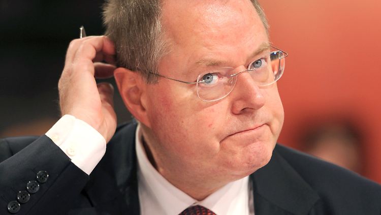 Peer Steinbrück hat wieder etwas zu erklären.