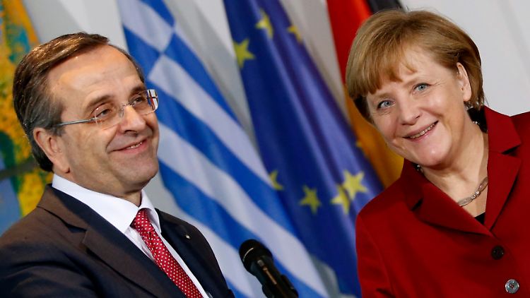 Samaras und Merkel beantworten die Fragen der Pressevertreter in Berlin.