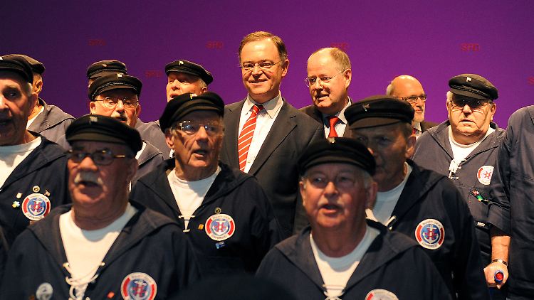 Stephan Weil und Peer Steinbrück müssen bis zu den Wahlen noch ein bisschen zulegen.
