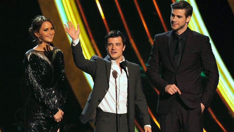 Jennifer Lawrence, Josh Hutcherson und Liam Hemsworth freuen sich über die fünffache Ehre.