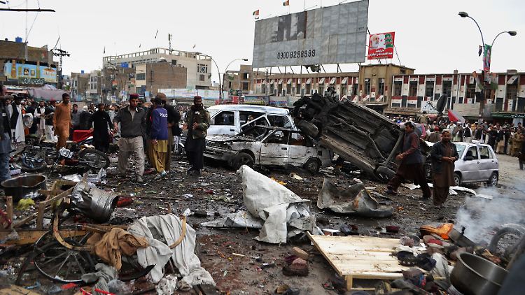 In Quetta ging der erste Sprengsatz hoch.