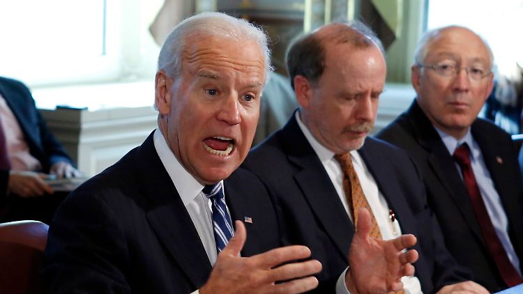 Biden während des Gesprächs mit den NRA-Vertretern im Weißen Haus. Er scheint es ernst zu meinen.