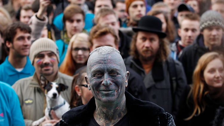 Vladimir Franz kann auf eine bunte Unterstützertruppe setzen.