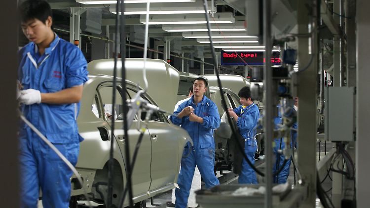 VW, BMW und Daimler produzieren inzwischen 60 Prozent ihrer Autos im Ausland.