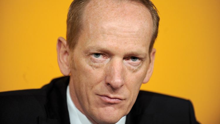 VW-Manager Karl-Thomas Neumann startet offenbar schon im März als neuer Opel-Chef.