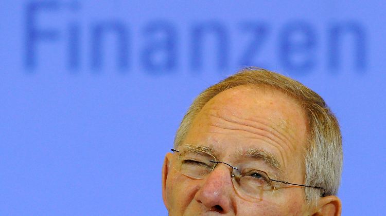 Das wird nicht leicht: Wolfgang Schäuble fehlen sechs Milliarden Euro für den Haushalt des kommenden Jahres.
