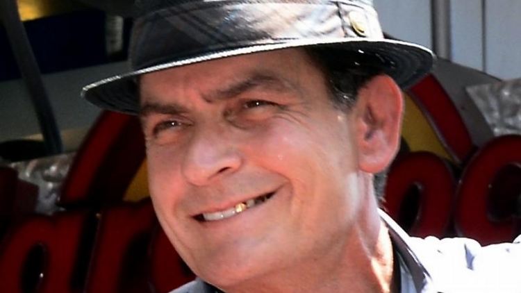 Charlie Sheen - ganz entspannt.