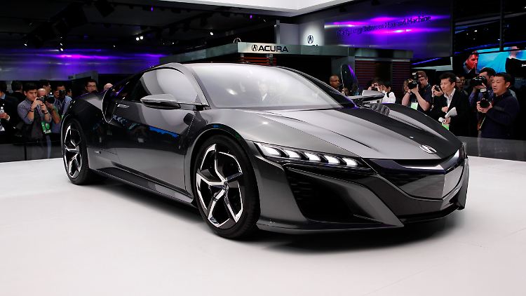 Wieder etwas reifer präsentiert Honda die Studie des Ferrari-Killers NS-X.