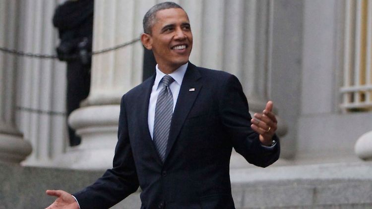 Obama auf dem Weg zur Verabschiedung des bisherigen Finanzministers Geithner.