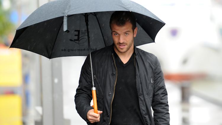 Sind er und Sylvie nun wieder zusammen oder nicht? Rafael van der Vaart sagt erstmal nichts dazu.