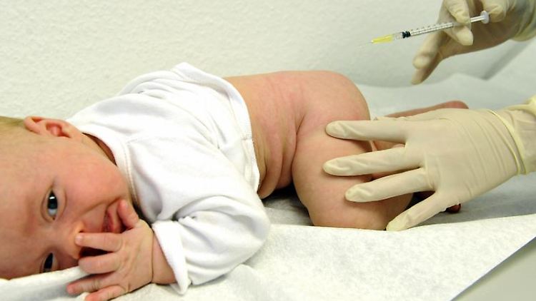 Masernimpfung bei einem Säugling: Hunderttausende Menschen sind dank umfangreicher Impfkampagnen vor dem Tod durch Masern bewahrt worden.