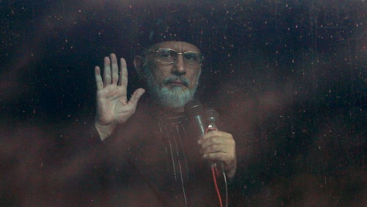 Qadri ruft seine Anhänger auf, die Proteste zu beenden.