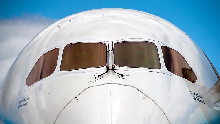 Boeings 787 "Dreamliner" muss vorerst am Boden bleiben.