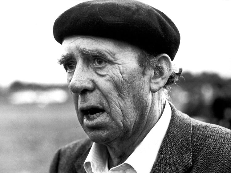Markenzeichen der Unangepassten: Revolutionäre, Künstler und Intellektuelle schätzten die Baskenmütze. (hier Heinrich Böll)