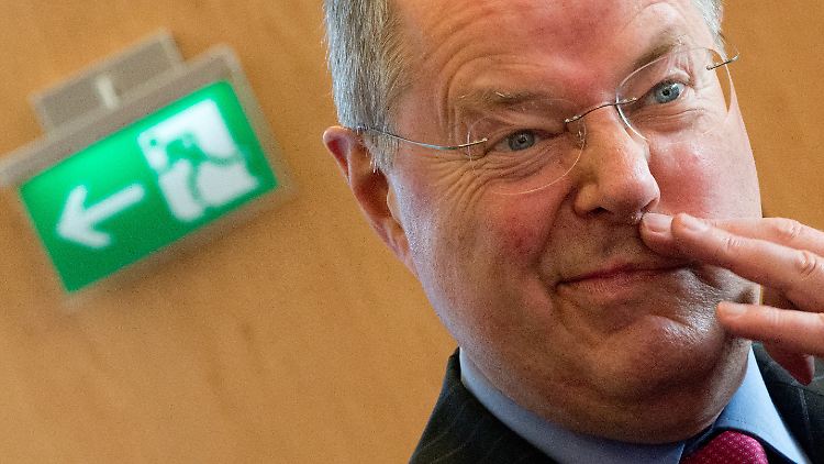 Atmet nach der Niedersachsen-Wahl auf: Kanzlerkandidat Steinbrück.