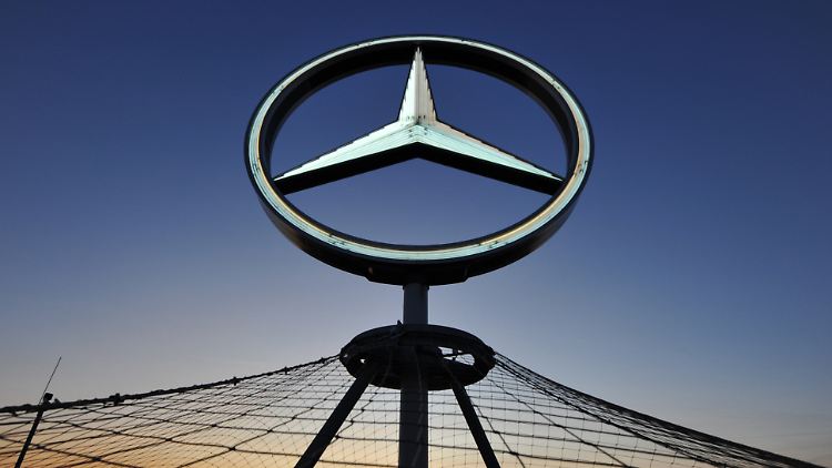 Der Stern als Markenzeichen von Mercedes-Benz: Sinkt er, verglüht er oder steigt er bald wieder?