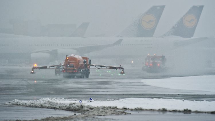 Hunderte Flüge am Frankfurter Flughafen erneut gestrichen.