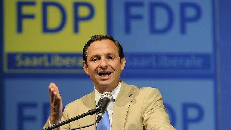 Chatzimarkakis wurde als Sohn griechischer Einwanderer in Deutschland geboren.