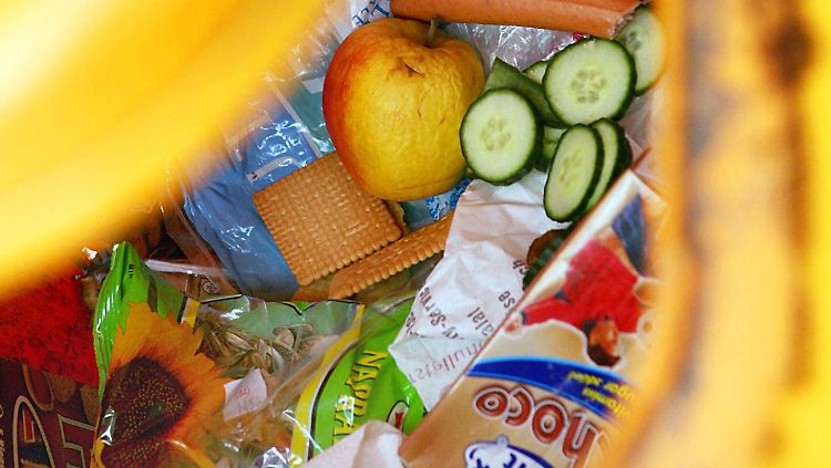 Wir haben es selbst in der Hand: Mit ein bisschen Nachdenken müssen Lebensmittel nicht in den Müll.