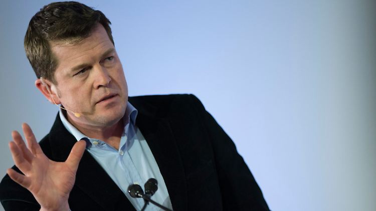 Karl-Theodor zu Guttenberg liebt nach eigenen Angaben eigentlich das ruhige Leben ohne viel Aufmerksamkeit.