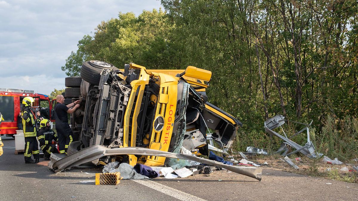Wunderbar Unfall Heute A57 Bilder