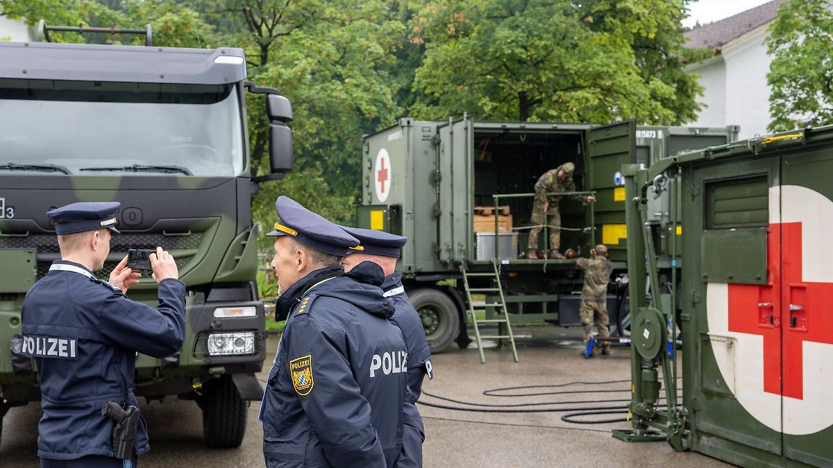 Bayern: Anti-Terror-Übung von Polizei und Bundeswehr in Würzburg - n-tv.de