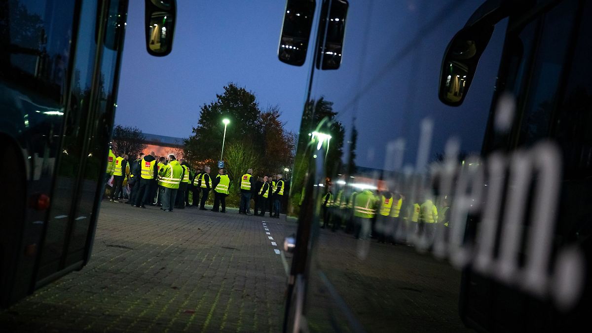 welche busse streiken morgen in schleswig holstein