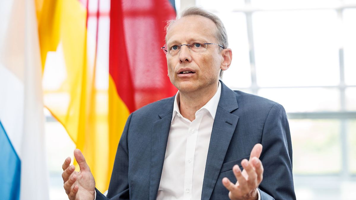 Wahlaufruf der Gewerkschaften für "demokratische Parteien"